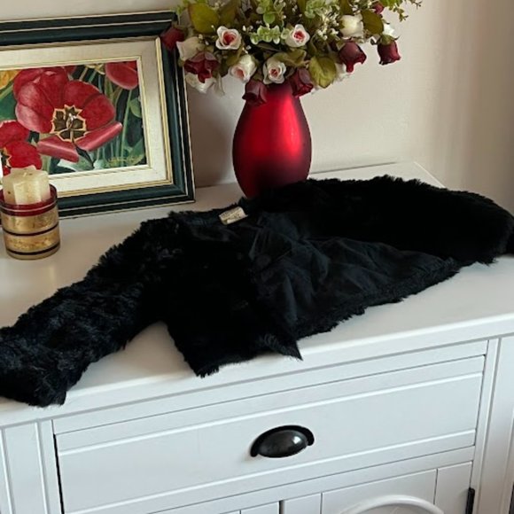 ZARA collection vintage girls black fur jacket (AGE 5-6) - Picture 5 of 6